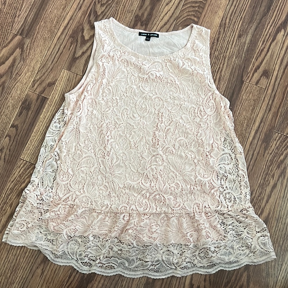 Peach color cable and gauge top size Xl